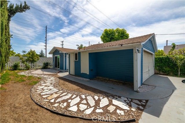 5922 N Vista, San Gabriel, CA 91775