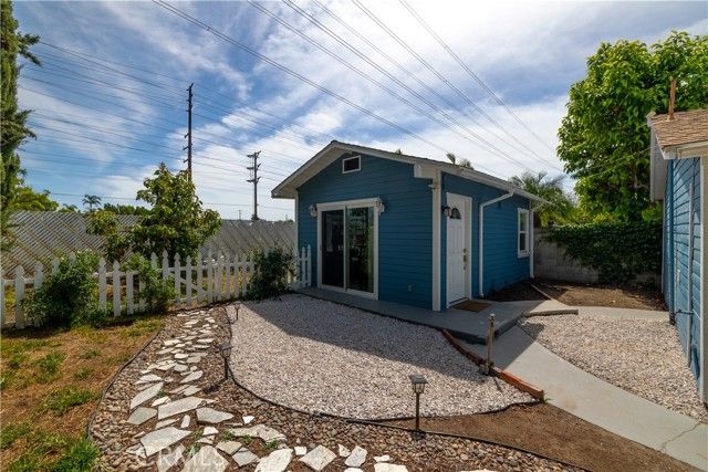 5922 N Vista, San Gabriel, CA 91775