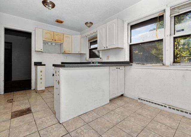 7009 W Lancaster AVENUE, Milwaukee, WI 53218