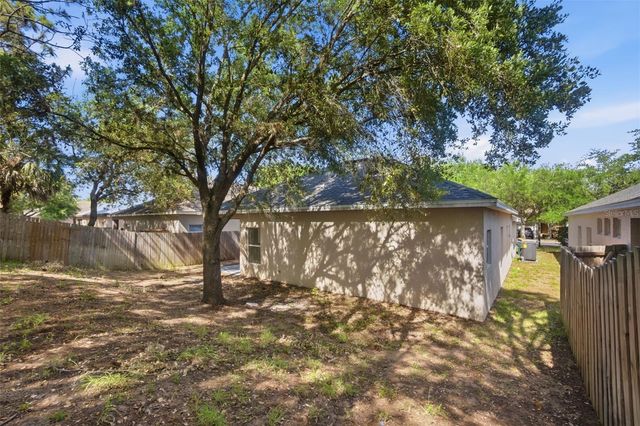1212 LONGVILLE CIRCLE, Tavares, FL 32778