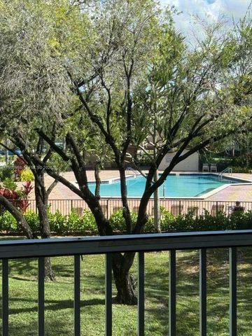1401 SW 128th Terrace 205H, Pembroke Pines, FL 33027