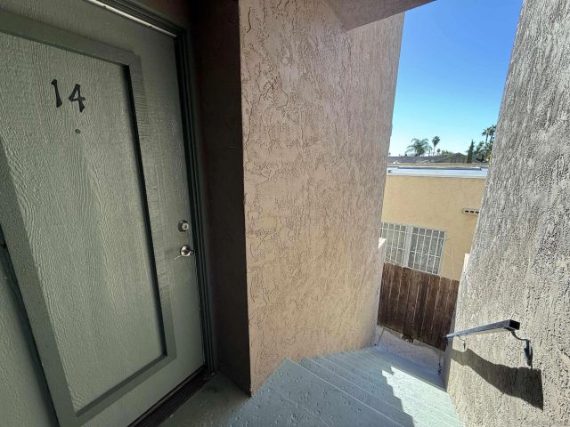 4666 Mission Ave 14, San Diego, CA 92116