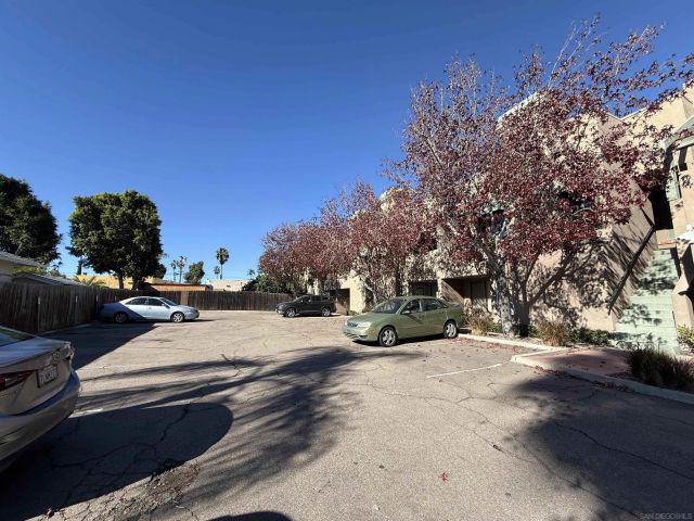 4666 Mission Ave 14, San Diego, CA 92116