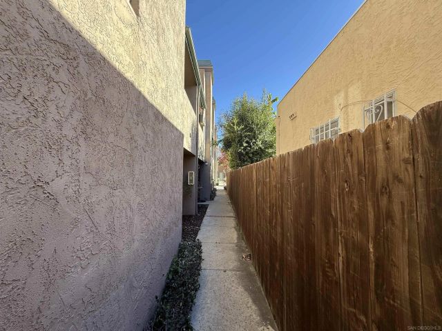 4666 Mission Ave 14, San Diego, CA 92116