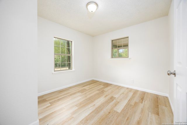 438 Cresthill, San Antonio, TX 78220