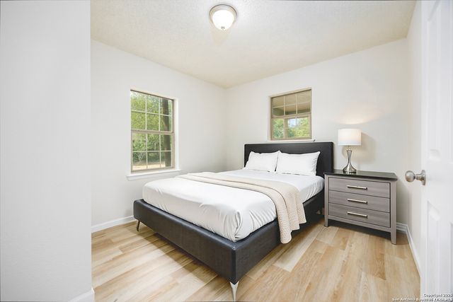 438 Cresthill, San Antonio, TX 78220