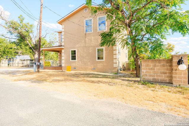 438 Cresthill, San Antonio, TX 78220