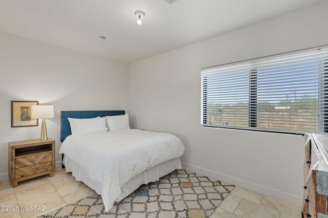 2630 W Calle Del Santo, Tucson, AZ 85741