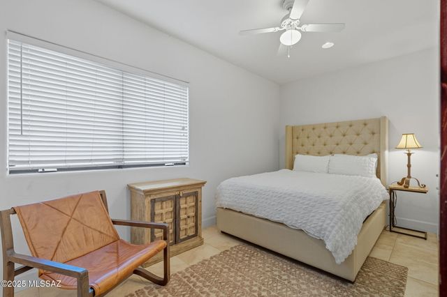 2630 W Calle Del Santo, Tucson, AZ 85741