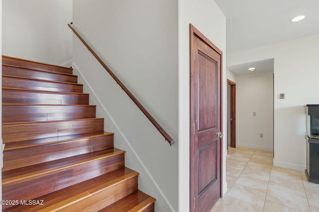 2630 W Calle Del Santo, Tucson, AZ 85741