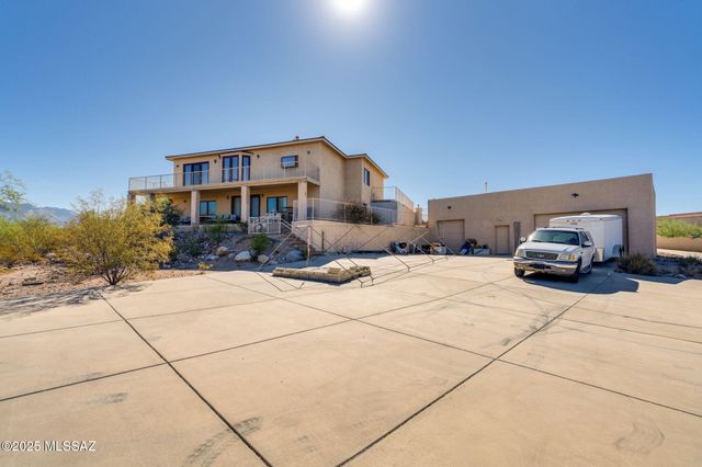 2630 W Calle Del Santo, Tucson, AZ 85741