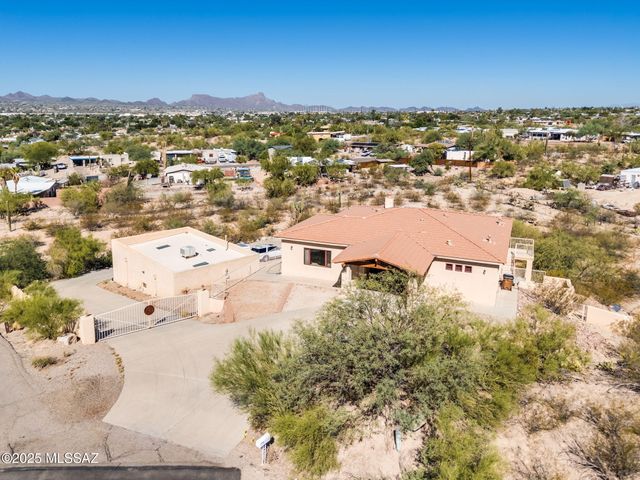 2630 W Calle Del Santo, Tucson, AZ 85741