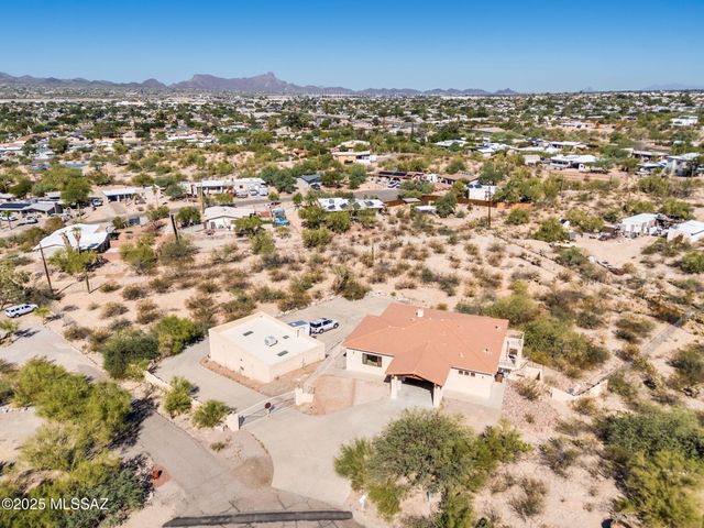 2630 W Calle Del Santo, Tucson, AZ 85741
