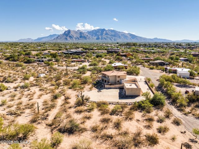 2630 W Calle Del Santo, Tucson, AZ 85741