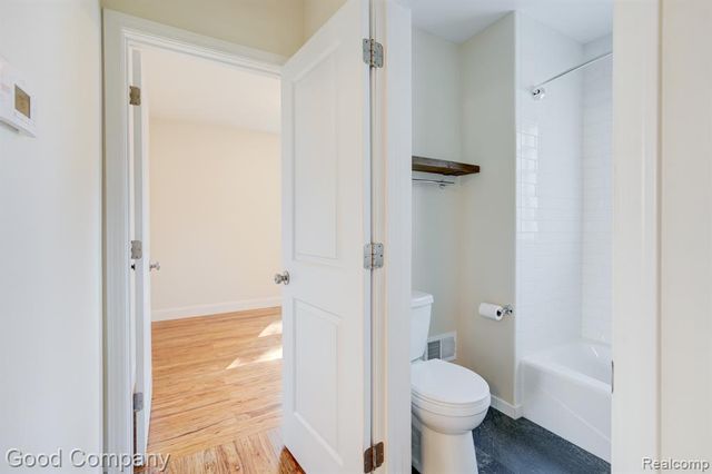2742 Wolcott Street, Ferndale, MI 48220