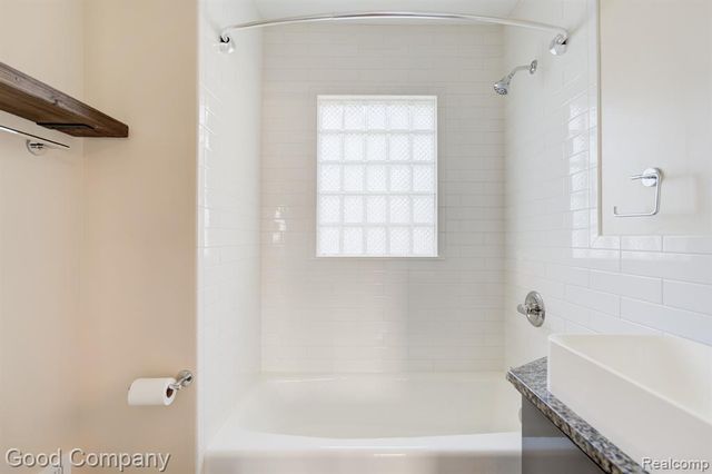 2742 Wolcott Street, Ferndale, MI 48220