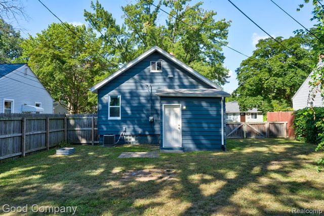 2742 Wolcott Street, Ferndale, MI 48220