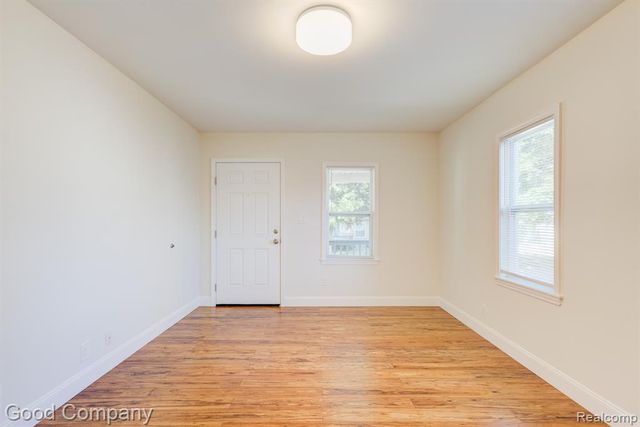 2742 Wolcott Street, Ferndale, MI 48220