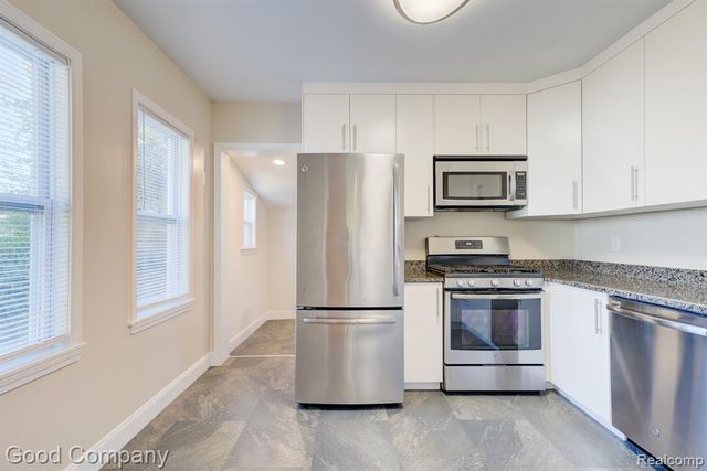 2742 Wolcott Street, Ferndale, MI 48220