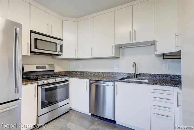 2742 Wolcott Street, Ferndale, MI 48220