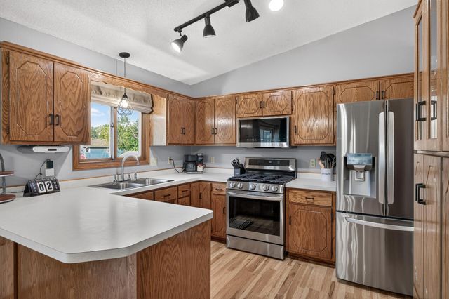 3511 W Mineral Pond Boulevard, Anoka, MN 55303
