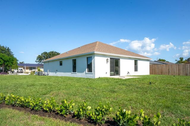 5048 SE ALICIA Street, Stuart, FL 34997