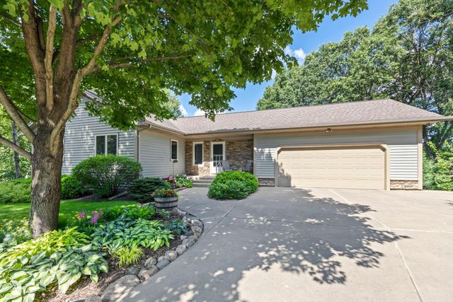 16158 Xenia Street NW, Andover, MN 55304