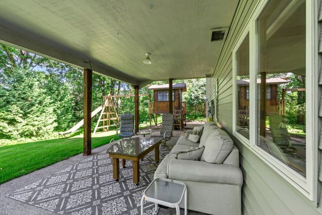 16158 Xenia Street NW, Andover, MN 55304