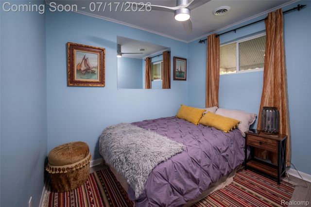 5990 Jackson Street, Taylor, MI 48180