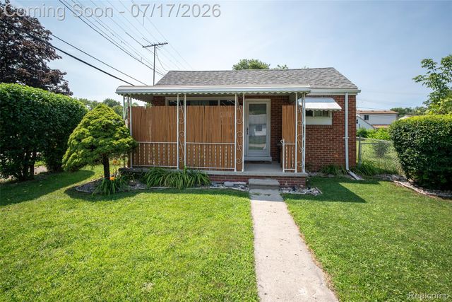 5990 Jackson Street, Taylor, MI 48180