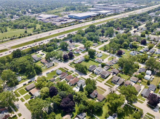 5990 Jackson Street, Taylor, MI 48180