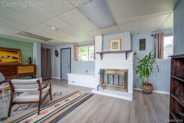 5990 Jackson Street, Taylor, MI 48180