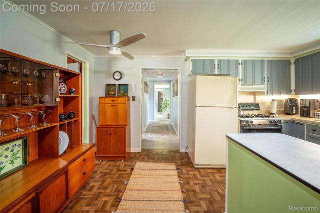 5990 Jackson Street, Taylor, MI 48180