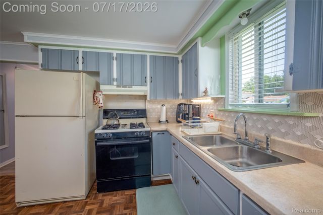 5990 Jackson Street, Taylor, MI 48180