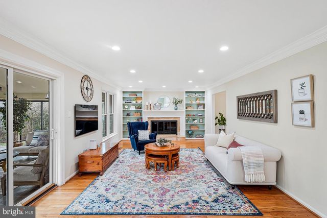 9501 BLYTHE DALE CT, Vienna, VA 22182