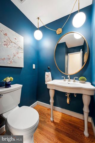 9501 BLYTHE DALE CT, Vienna, VA 22182