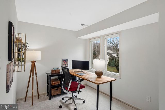 9501 BLYTHE DALE CT, Vienna, VA 22182