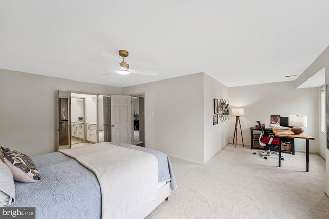 9501 BLYTHE DALE CT, Vienna, VA 22182