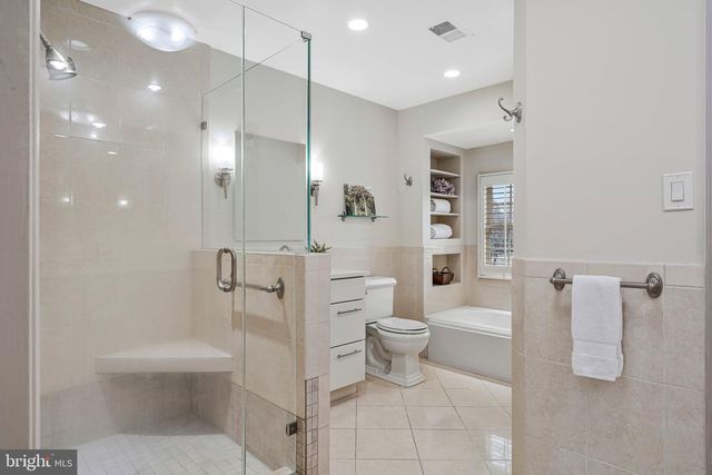 9501 BLYTHE DALE CT, Vienna, VA 22182