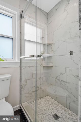 9501 BLYTHE DALE CT, Vienna, VA 22182