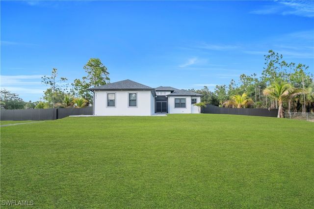 2451 10th AVE SE, Naples, FL 34117