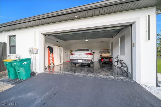 2451 10th AVE SE, Naples, FL 34117