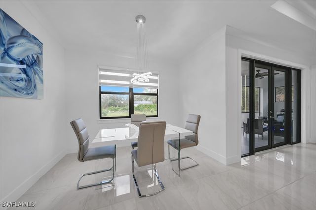 2451 10th AVE SE, Naples, FL 34117