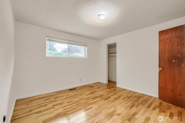 7525 200th St SW, Lynnwood, WA 98036