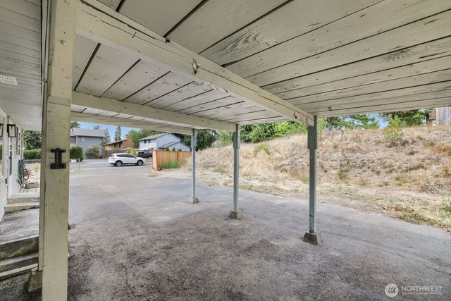 7525 200th St SW, Lynnwood, WA 98036