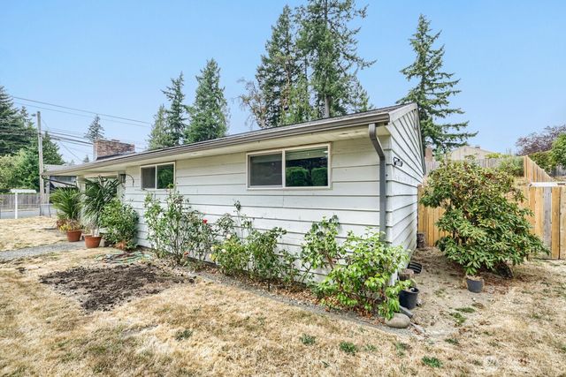 7525 200th St SW, Lynnwood, WA 98036