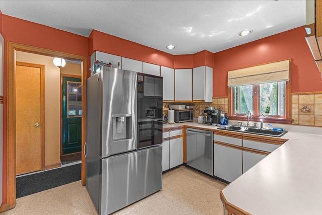 2206 Highgate Road, Swanton, VT 05488