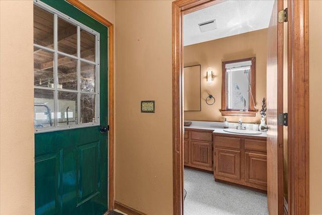 2206 Highgate Road, Swanton, VT 05488