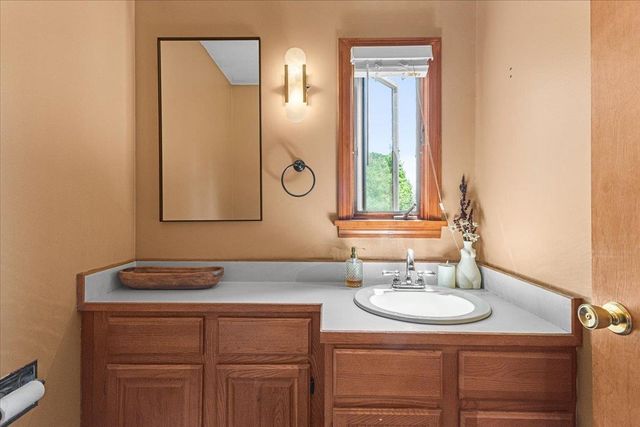 2206 Highgate Road, Swanton, VT 05488