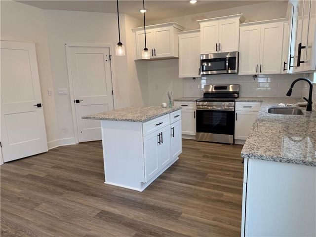 228 Thunder Valley, Dawsonville, GA 30534